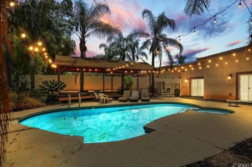 8735 56th St, Riverside CA  92509-3910 exterior