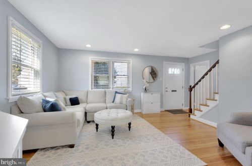232 Lyndhurst Ave, Wilmington DE  19803-2346 exterior