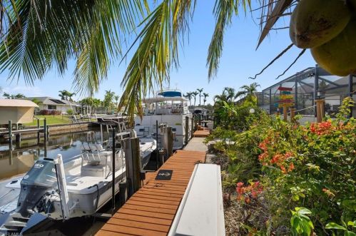 2219 10th Ln, Cape Coral FL  33990-1908 exterior