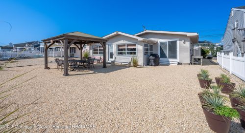 45 Lagoona Dr, Bricktown NJ 08723-7642 exterior