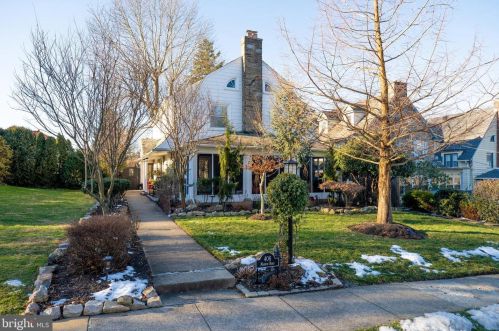 406 Marvin Rd, Melrose Park, PA 19027-2012