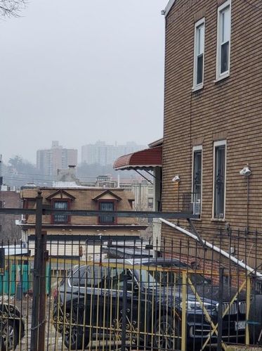 3035 Albany Cres, Bronx NY  10463-5946 exterior