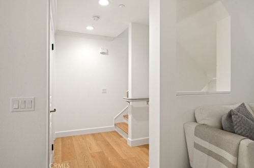 8 Nautical Mile Dr, Newport Beach CA  92663-2784 exterior