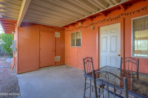 6783 Hawk Dr, Tucson AZ 85730-3247 exterior