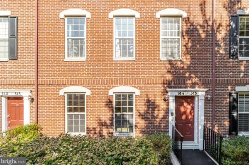 314 Admirals Way, Philadelphia PA  19146-5213 exterior