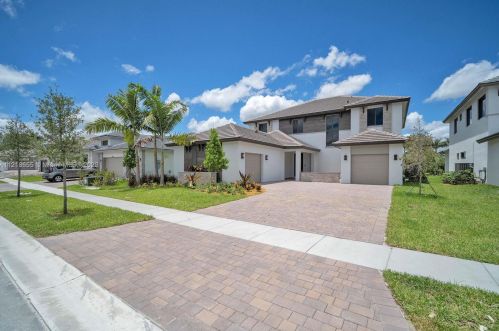 17761 41st St, Hollywood, FL 33029-5035