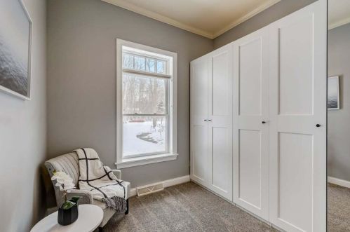 1947 Southwood Trl, West Bend WI  53090-8971 exterior