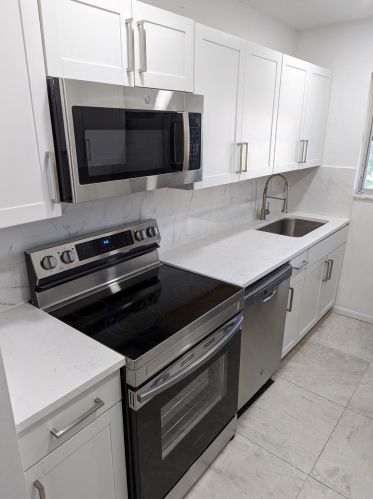 360 High Point Blvd, Delray Beach, FL 33445-3318