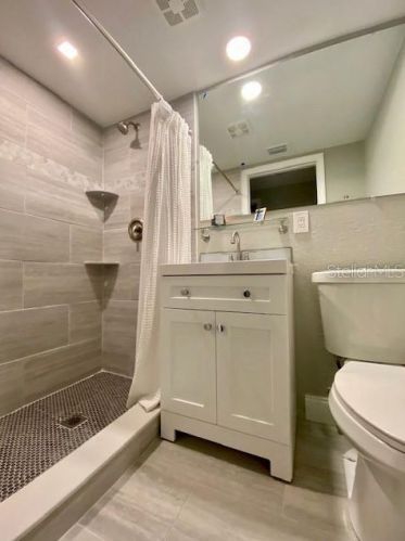 4306 Newgate Ave, Tarpon Springs FL  34691-1707 exterior