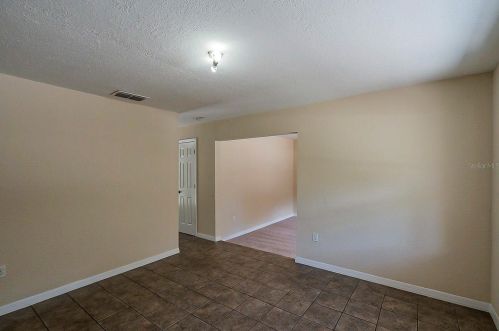 1076 Springbank Ave, Orange City FL  32763-5758 exterior