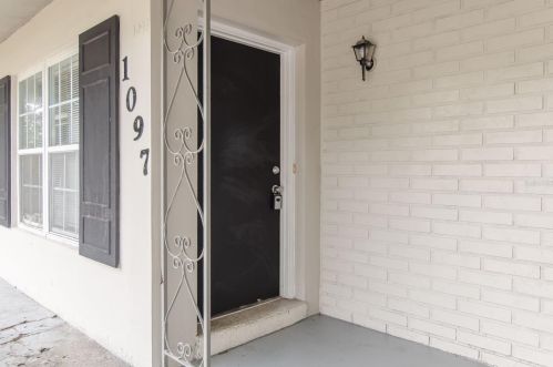 1097 Cobblestone Ave, Deltona, FL 32725-7044