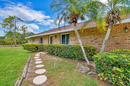 17241 47th Ct, Town Of Loxahatchee Groves, FL 33470-3524