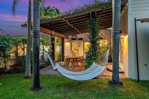 250 10th St, Delray Beach FL  33444-4048 exterior