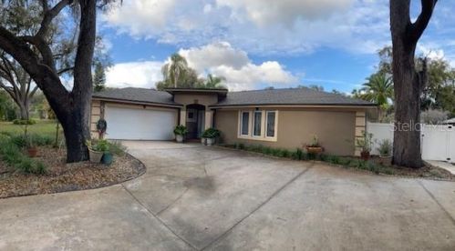 1805 Admiral Ct, Kissimmee, FL 34744-6601