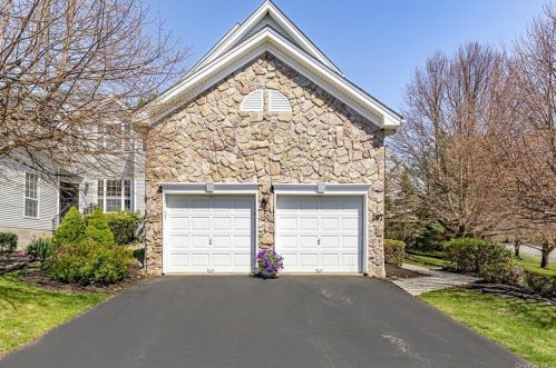187 Woodlands Dr, Tuxedo Park, NY 10987-4803