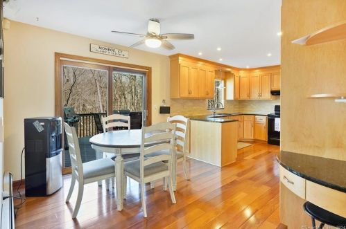 36 Laurel Dr, Upper Stepney CT  06468-1650 exterior