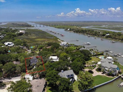 5 Tabby Ln, Isle Of Palms SC 29451-2314 exterior