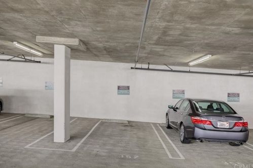 2403 Watermarke Pl, Irvine CA  92612-7690 exterior