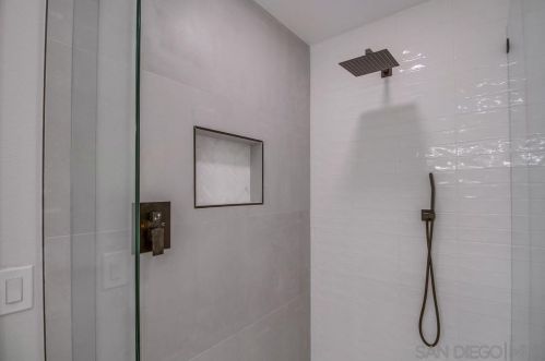 2502 Singing Vista Way, El Cajon CA  92019-2740 exterior