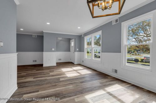 2 Taylor Ct, Lakewood NJ  08701-7317 exterior