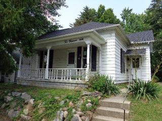 214 Decatur St, Eaton, OH 45320-1814