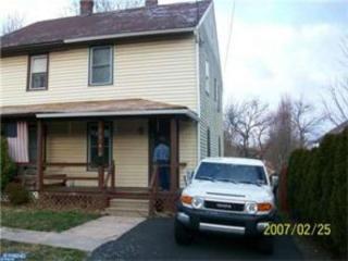1740 Arnold Ave, Willow Grove PA  19090-4504 exterior