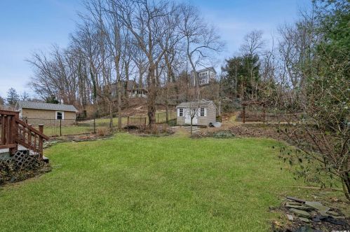 18 Washington Pl, Northport NY  11768-2936 exterior