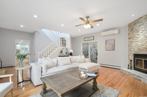 147 Waterside Ave, Northport NY  11768-2154 exterior