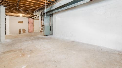 550 Spring Valley Dr, Zanesville OH  43701-0805 exterior