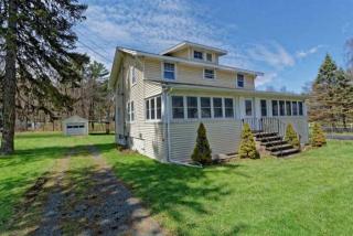 400 Sand Lake Rd, North Greenbush NY  12198-8137 exterior