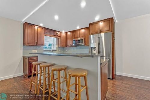 1174 13th St, Boca Raton, FL 33486-5406