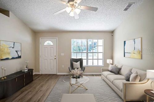 1425 13th St, Orange City, FL 32763-3230