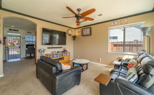 2937 Gambler Hill Ct, Riverbank CA  95367-9453 exterior