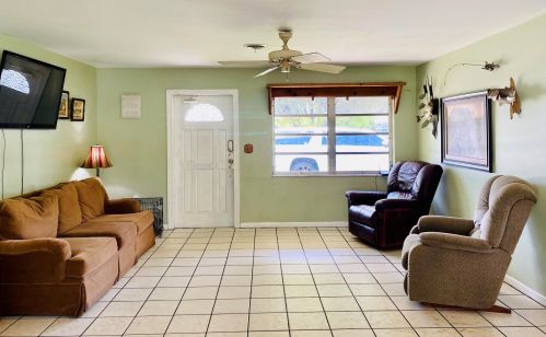 1216 Drexel Rd, West Palm Beach, FL 33417-5505