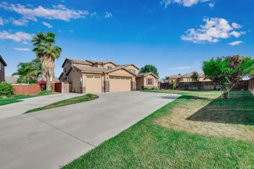 333 Canary Ct, San Jacinto, CA 92582-6988