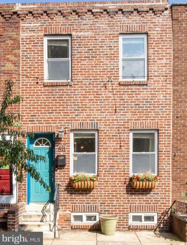 811 Judson St, Philadelphia PA  19130-1921 exterior