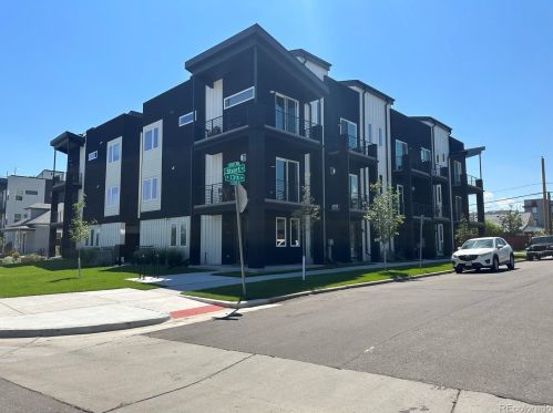 1379 Stuart St, Denver CO 80204-1244 exterior