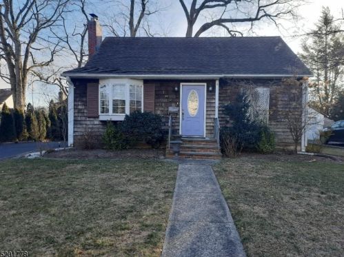 102 Minerva Ave, Paterson, NJ 07506-1238