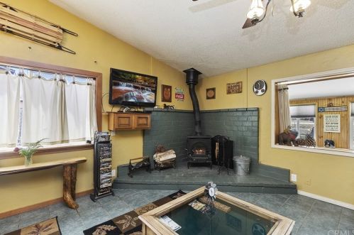 1037 Mountain View Blvd, Big Bear City CA  92314 exterior