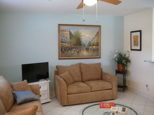83 Seville F, Delray Beach FL  33446-2103 exterior