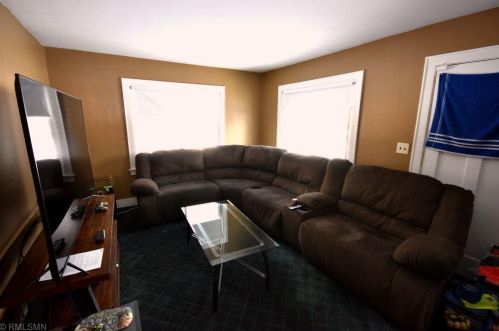 2108 2nd Ave, Faribault, MN 55021-2404