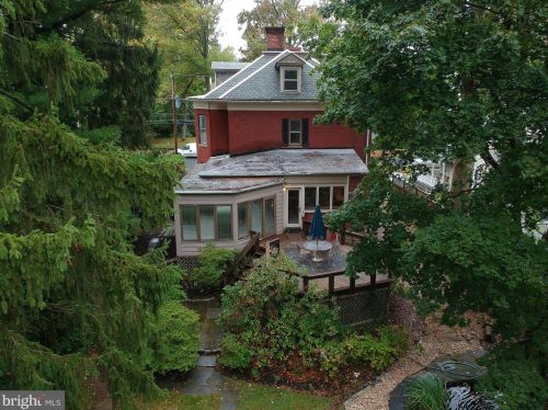 202 Ct St, Gardenville PA  exterior