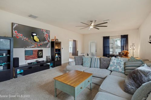 613 Hollow Glen Dr, Titusville FL  32780-3279 exterior