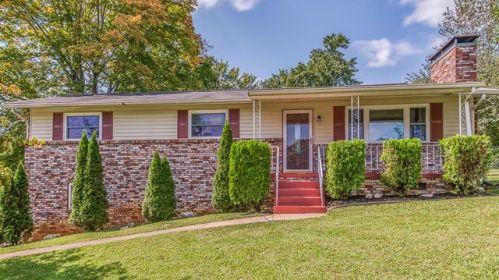 5605 Melstone Rd, Knoxville, TN 37912-4628