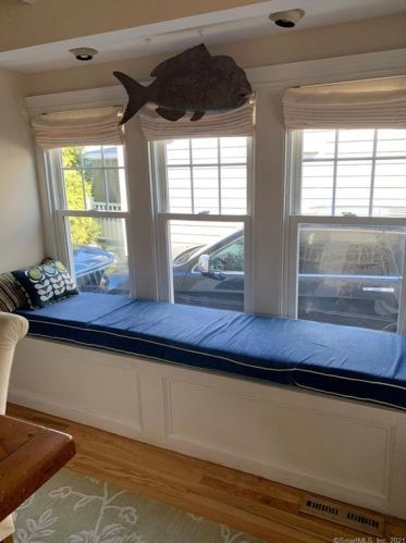 9 Grant St, Milford CT 06460-5311 exterior