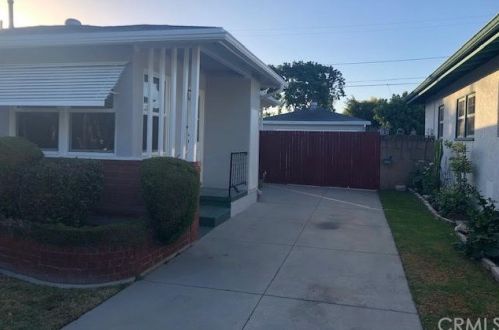2772 Rutgers Ave, Long Beach, CA 90815-1227