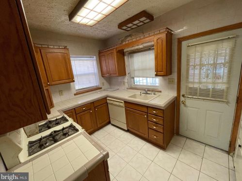 1419 Minnesota Ave, Washington DC 20020-5605 exterior