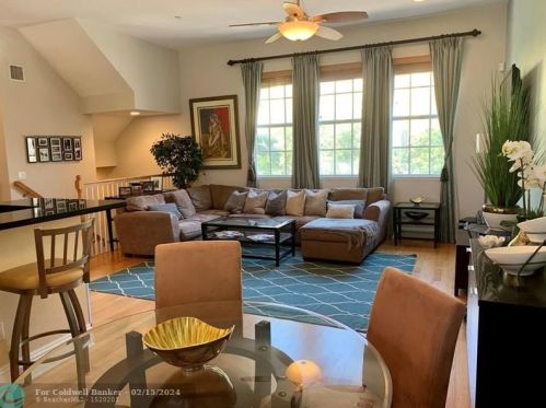 285 6th Ave, Delray Beach, FL 33483-5299