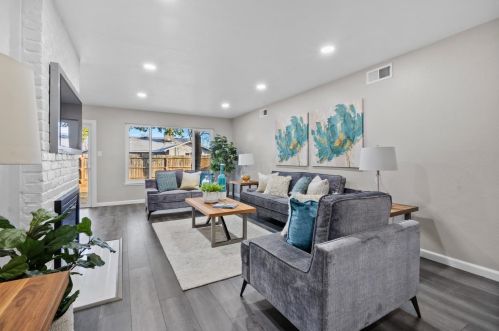 2557 Vernaccia Cir, Rancho Cordova CA  95670-3723 exterior