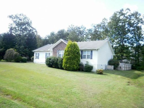 70 Calloway Dr, Crossville, TN 38555-5361